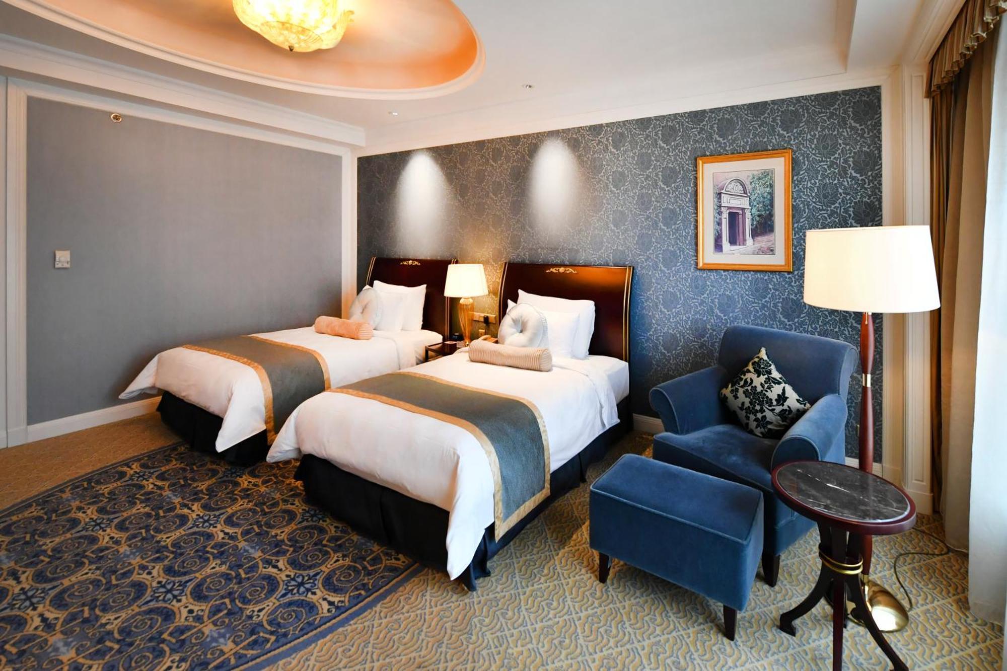 Grand Central Hotel Shanghai - Nanjing Road Exterior photo