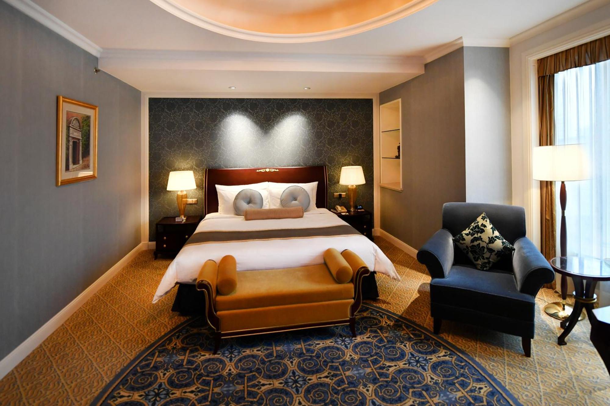 Grand Central Hotel Shanghai - Nanjing Road Exterior photo
